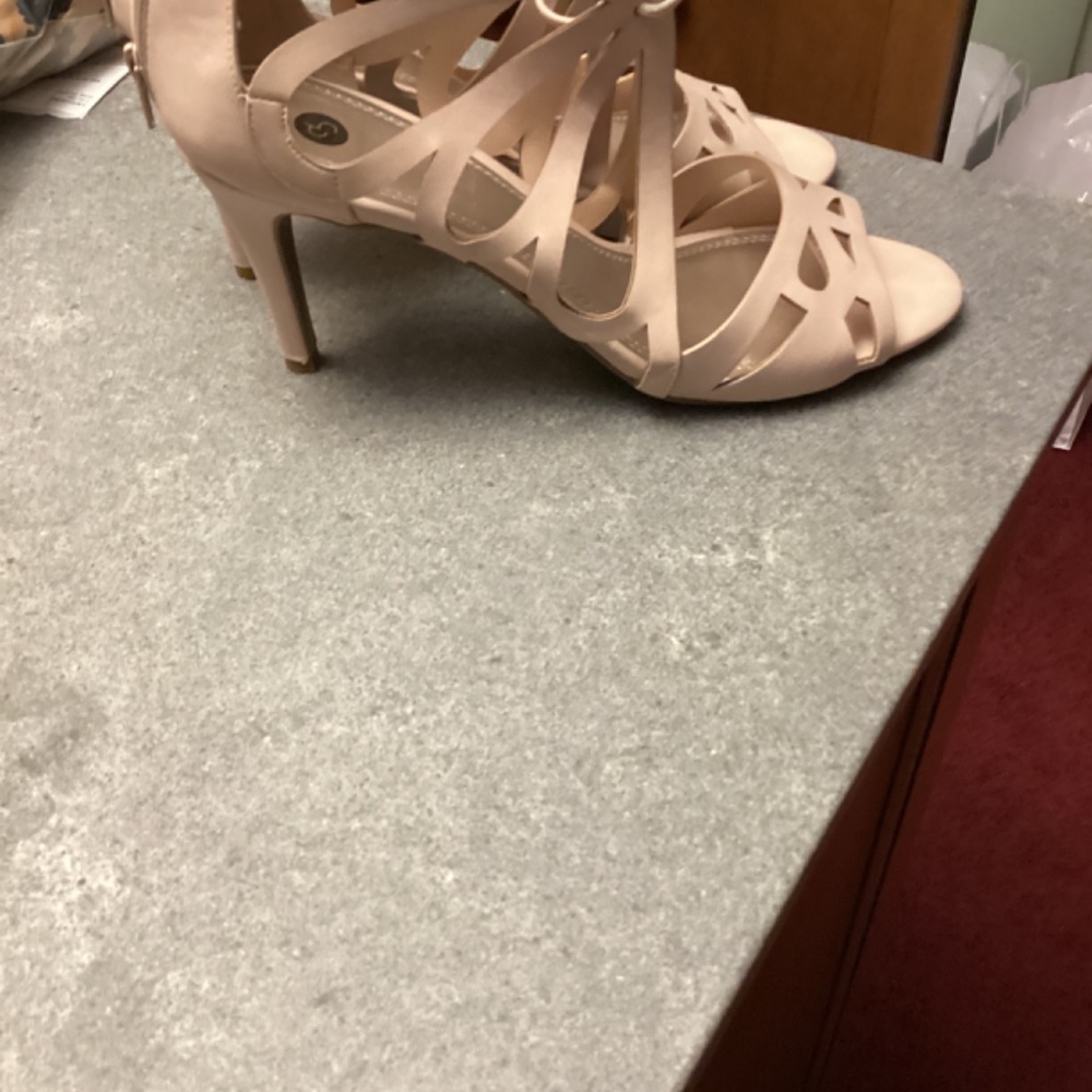 Light Pink - image 4